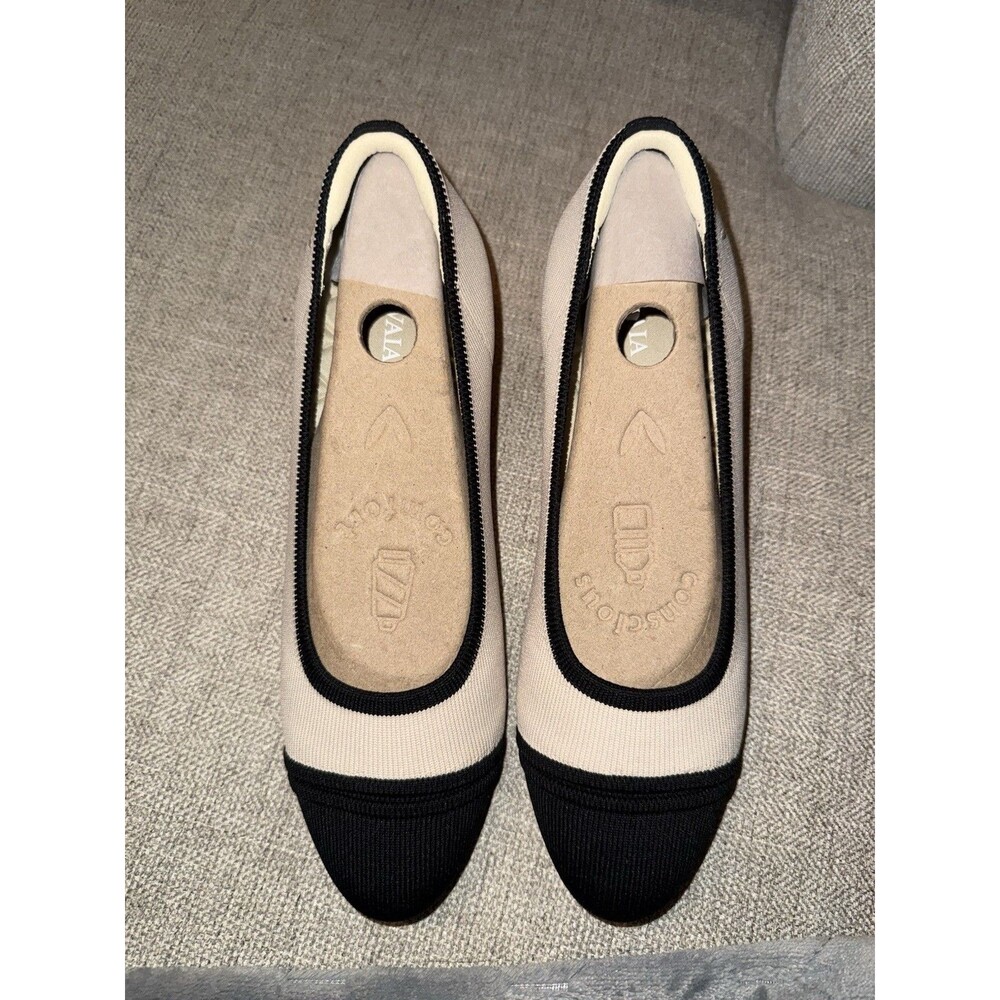 Vivaia Julie 2.0 Knit Pump Women's Sz 8.5 (EU 39.5) Beige Black - Picture 3 of 8